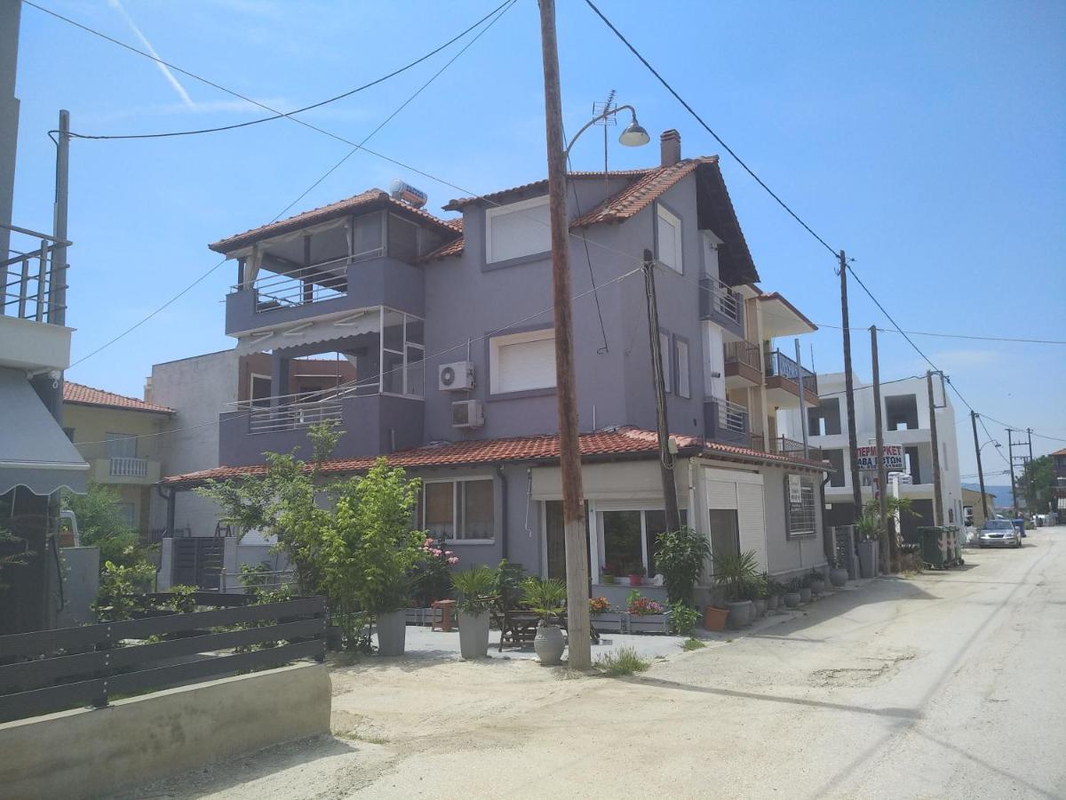 Nikos House Beach Ofriniou Apartment ภายนอก รูปภาพ